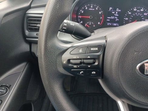 Used 2019 Kia Rio S image 13