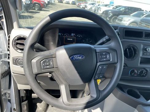Used 2026 Ford E-450 and Econoline 450 Super Duty RWD image 5