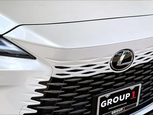 Used 2026 Lexus RX 350 Premium w/ Accessory Package (2T) FWD image 27