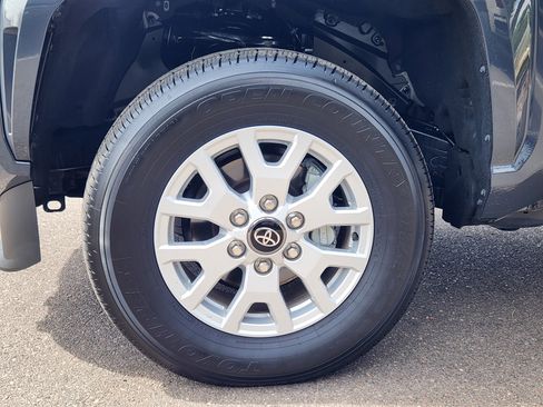 Certified 2025 Toyota Tacoma SR image 16