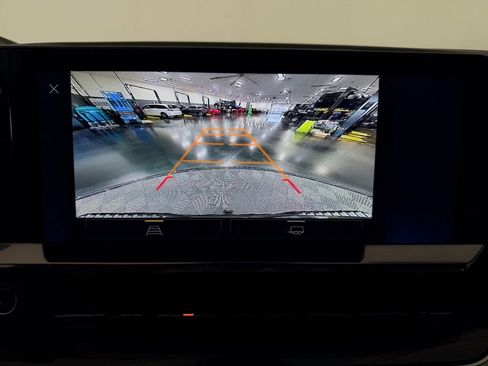 Used 2023 Chevrolet Silverado 1500 RST w/ Z71 Off-Road Package image 21