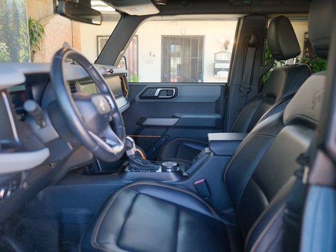 Used 2021 Ford Bronco Badlands w/ Sasquatch Package AWD/4WD image 13