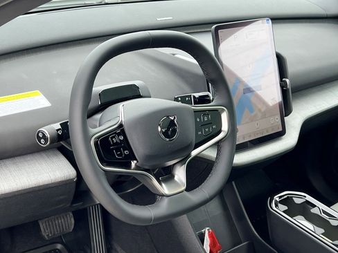 New 2026 Volvo EX30 Plus w/ Climate Package RWD image 15