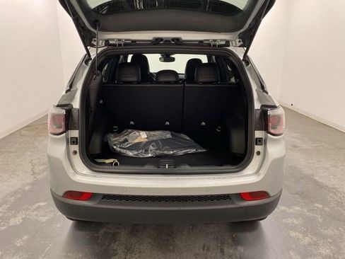 Used 2026 Jeep Compass Limited image 26