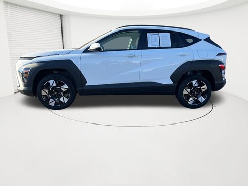 Certified 2025 Hyundai Kona SEL image 2