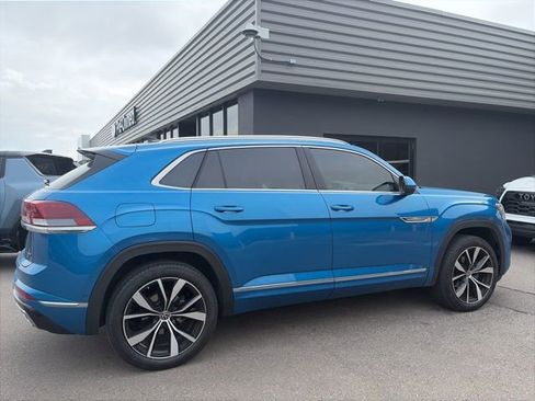 Used 2024 Volkswagen Atlas Cross Sport SEL Premium R-Line image 3