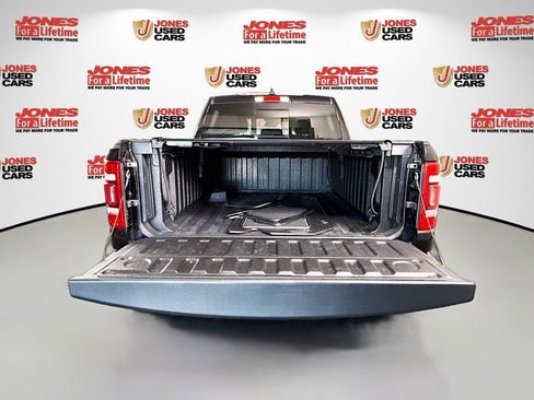 Used 2023 RAM 1500 Limited w/ Body Color Bumper Group AWD/4WD image 18