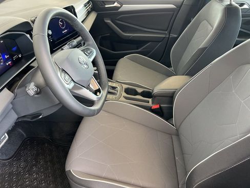 New 2025 Volkswagen Jetta Sport image 9