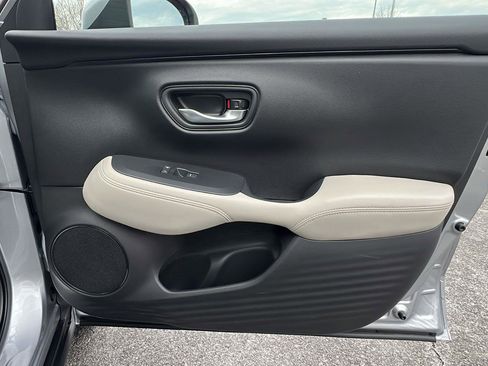 New 2026 Honda HR-V LX image 12