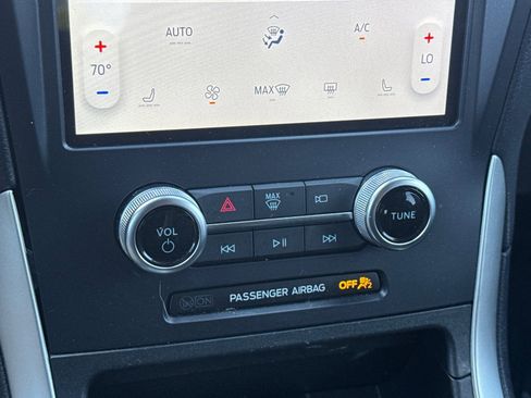 Certified 2024 Ford Edge SEL image 21