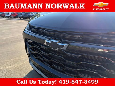 Used 2025 Chevrolet Trax ACTIV w/ Driver Confidence Package FWD image 13