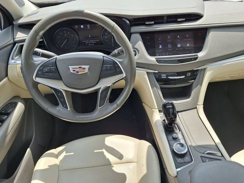 Certified 2023 Cadillac XT5 Premium Luxury w/ Technology Package AWD/4WD image 14
