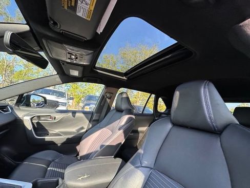 Used 2022 Toyota RAV4 XSE w/ XSE Grade Weather Package AWD/4WD image 25