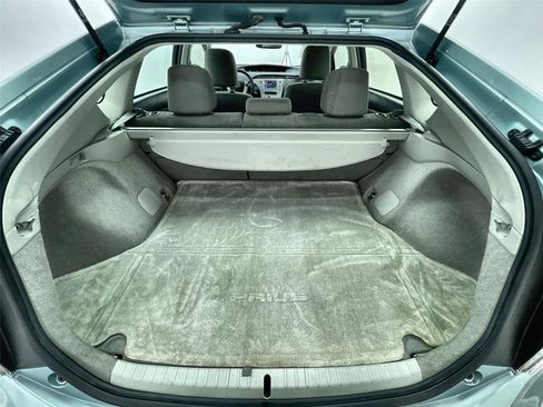 Used 2015 Toyota Prius Three w/ Solar Roof Package image 30