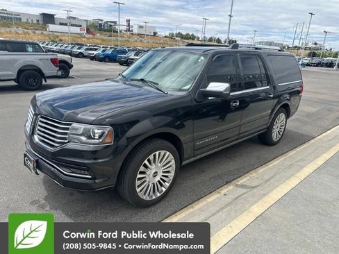 Used 2015 Lincoln Navigator L 4WD w/ Equipment Group 101A Reserve image 3