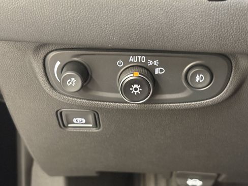 Used 2020 GMC Terrain SLT w/ Preferred Package AWD/4WD image 16