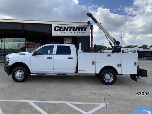 Used 2024 RAM 3500 Tradesman AWD/4WD image 7
