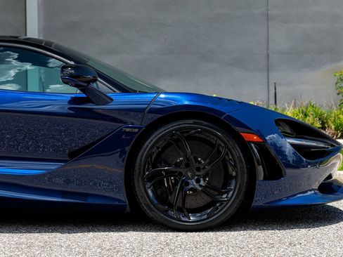 Used 2025 McLaren 750S RWD image 14