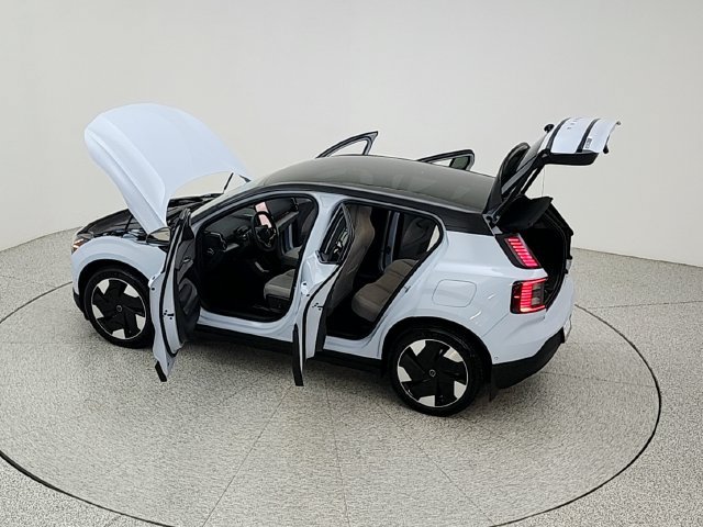 Used 2025 Volvo EX30 Ultra w/ Climate Package AWD/4WD image 44