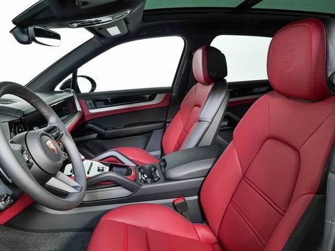 New 2026 Porsche Cayenne AWD/4WD image 5