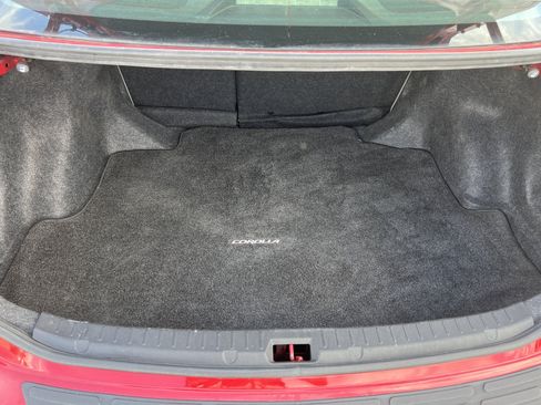 Used 2013 Toyota Corolla LE w/ Protection Pkg FWD image 9