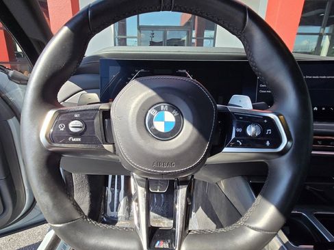 Used 2024 BMW 760i xDrive w/ Executive Package image 22