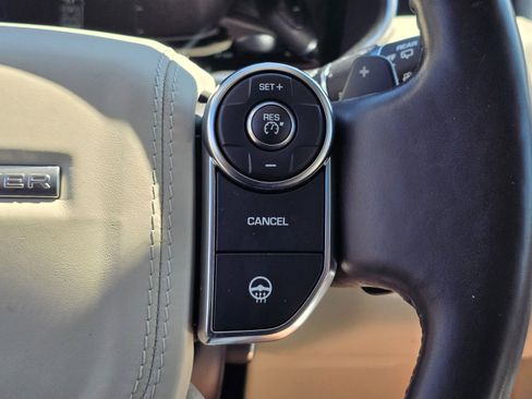 Used 2016 Land Rover Range Rover HSE image 30