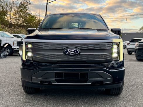 New 2025 Ford F150 Lightning Lariat image 8