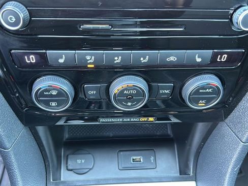 Used 2022 Volkswagen Passat 2.0T R-Line FWD image 14