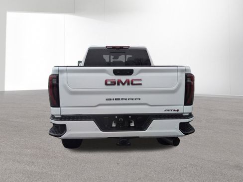 New 2026 GMC Sierra 2500 AT4 w/ AT4 Premium Plus Package AWD/4WD image 6