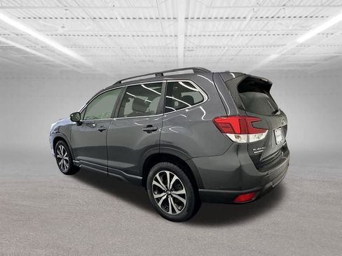 Used 2020 Subaru Forester Limited image 3