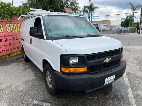 Used 2013 Chevrolet Express 2500 w/ Power Package RWD image 3