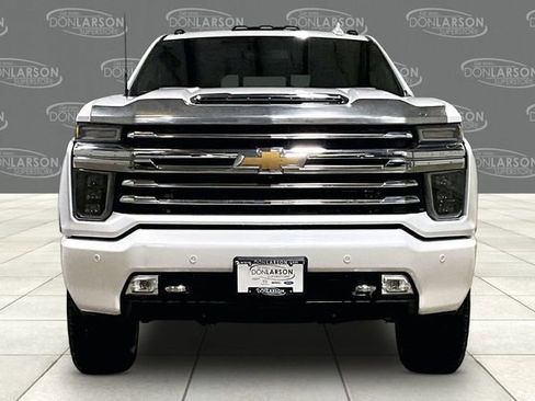 Used 2022 Chevrolet Silverado 3500 High Country image 2