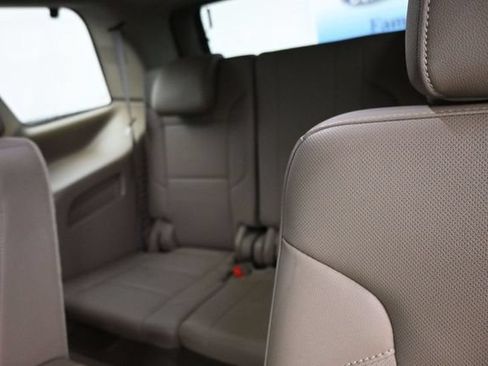 Used 2020 Chevrolet Tahoe Premier RWD image 9