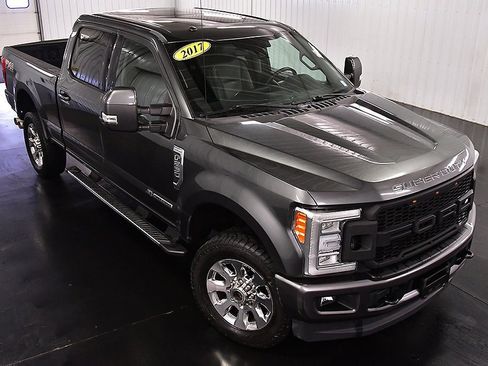 Used 2017 Ford F250 Lariat w/ Lariat Ultimate Package image 14