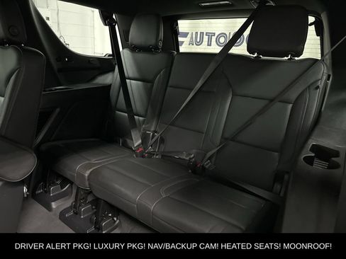 Used 2022 Chevrolet Tahoe Z71 w/ Luxury Package AWD/4WD image 23