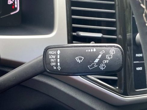 Used 2022 Volkswagen Atlas SE w/ Panoramic Sunroof Package FWD image 24