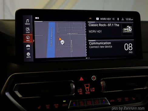 Used 2023 BMW X4 xDrive30i w/ M Sport Package AWD/4WD image 18