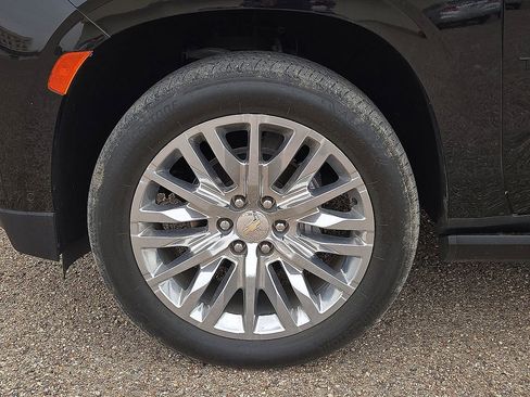 Used 2024 Chevrolet Tahoe High Country w/ Advanced Technology Package image 11