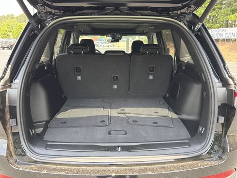 New 2026 Jeep Grand Cherokee Limited RWD image 23