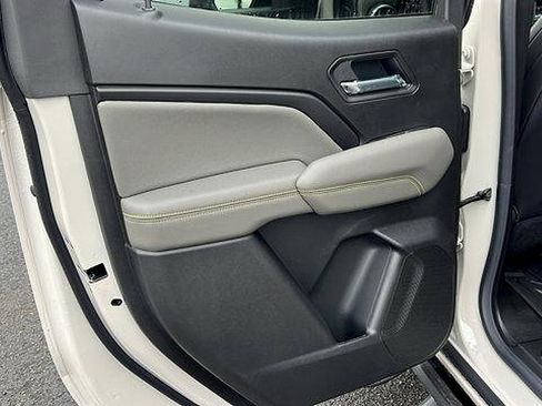 New 2026 Chevrolet Colorado ZR2 w/ Technology Package image 13