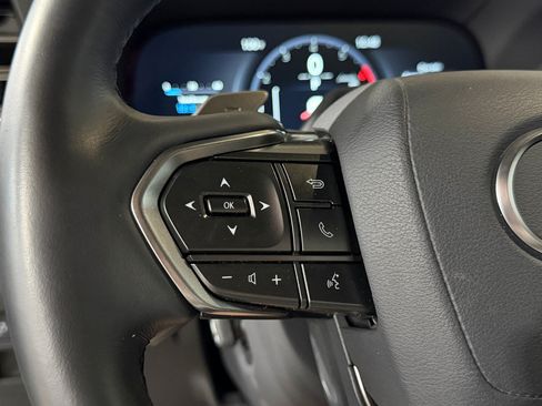 Used 2024 Lexus GX 550 w/ Accessory Package (Z1) AWD/4WD image 14