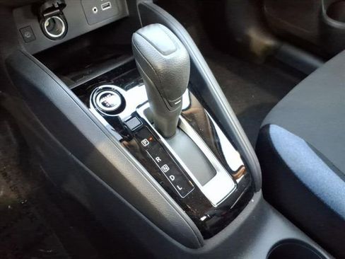 New 2025 Nissan Versa SV w/ Trunk Package image 28