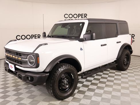 Used 2023 Ford Bronco Black Diamond image 11