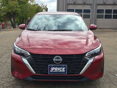 Used 2025 Nissan Sentra SV FWD image 2