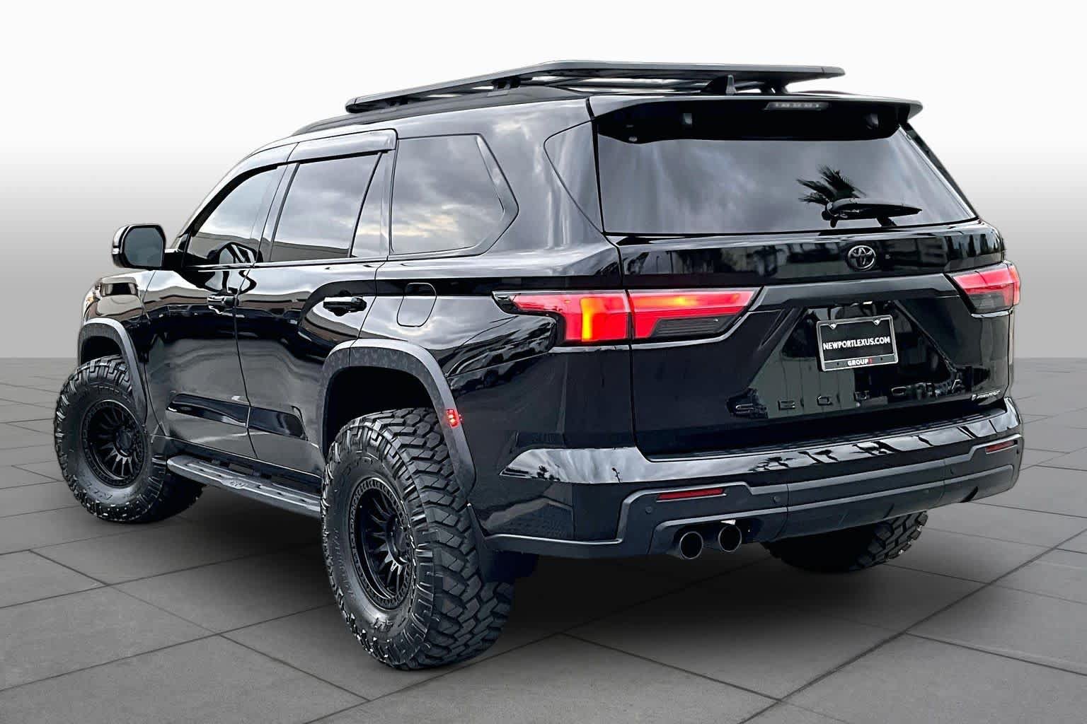 Used 2025 Toyota Sequoia TRD Pro AWD/4WD image 11