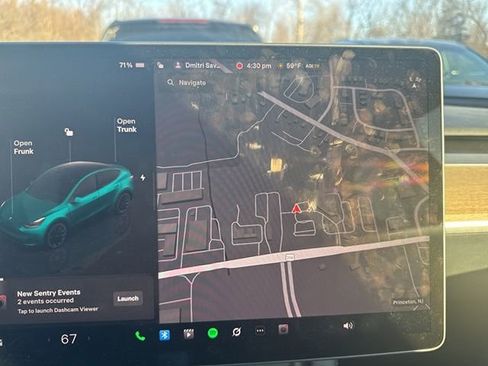 Used 2022 Tesla Model Y Long Range image 10