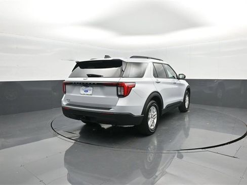 New 2026 Ford Explorer Active image 7