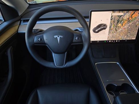 Used 2023 Tesla Model Y Long Range AWD/4WD image 13