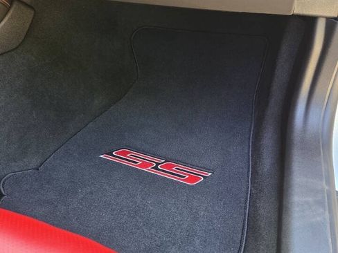 Used 2023 Chevrolet Camaro SS RWD image 17
